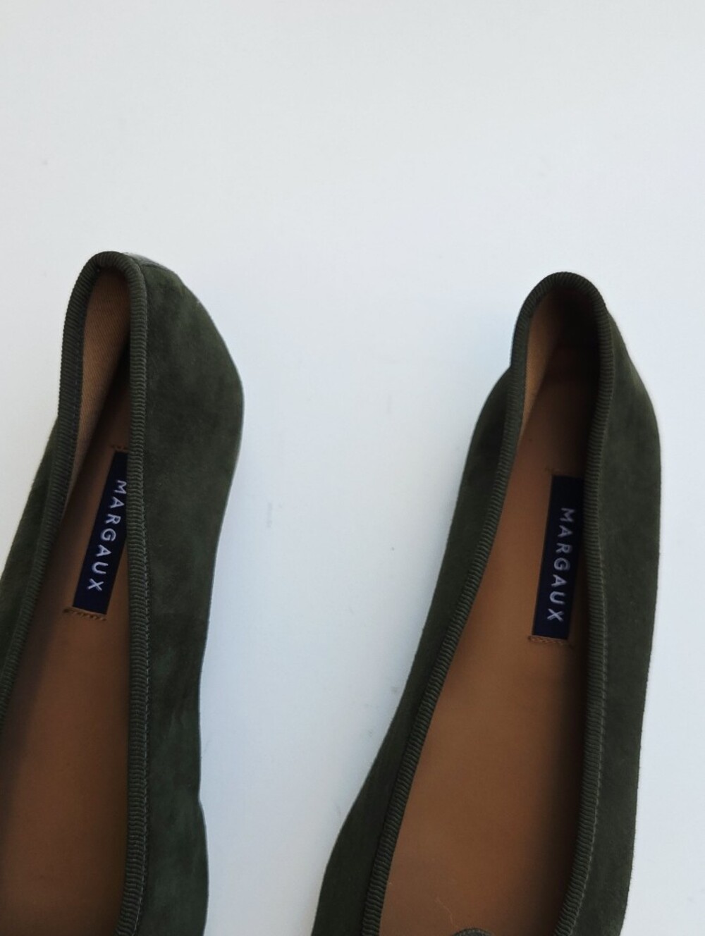 Margaux The Demi ballet flats in an olive green suede 38 8 Wide - Picture 4 of 7